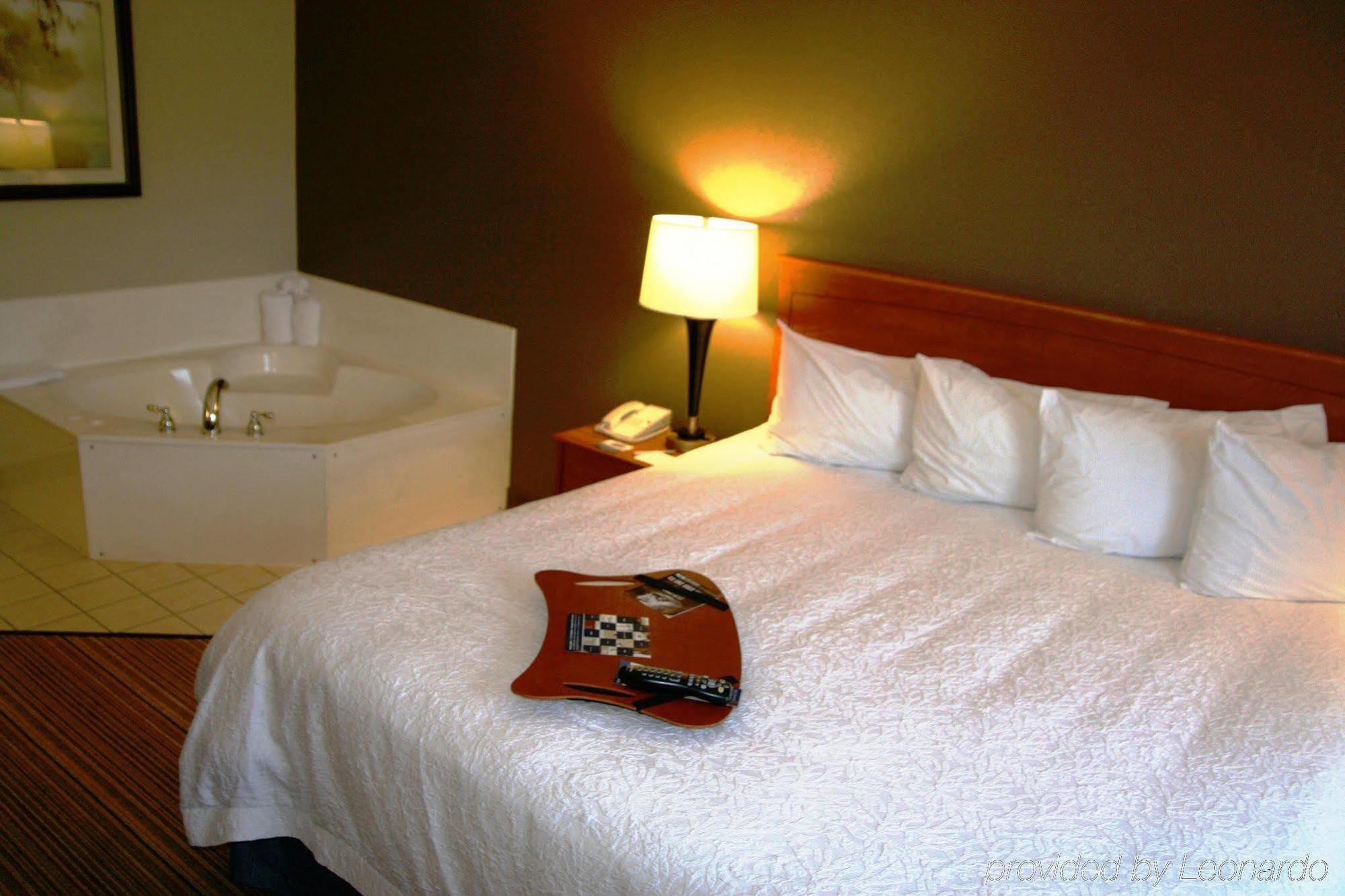 Hampton Inn Laporte La Porte Екстериор снимка