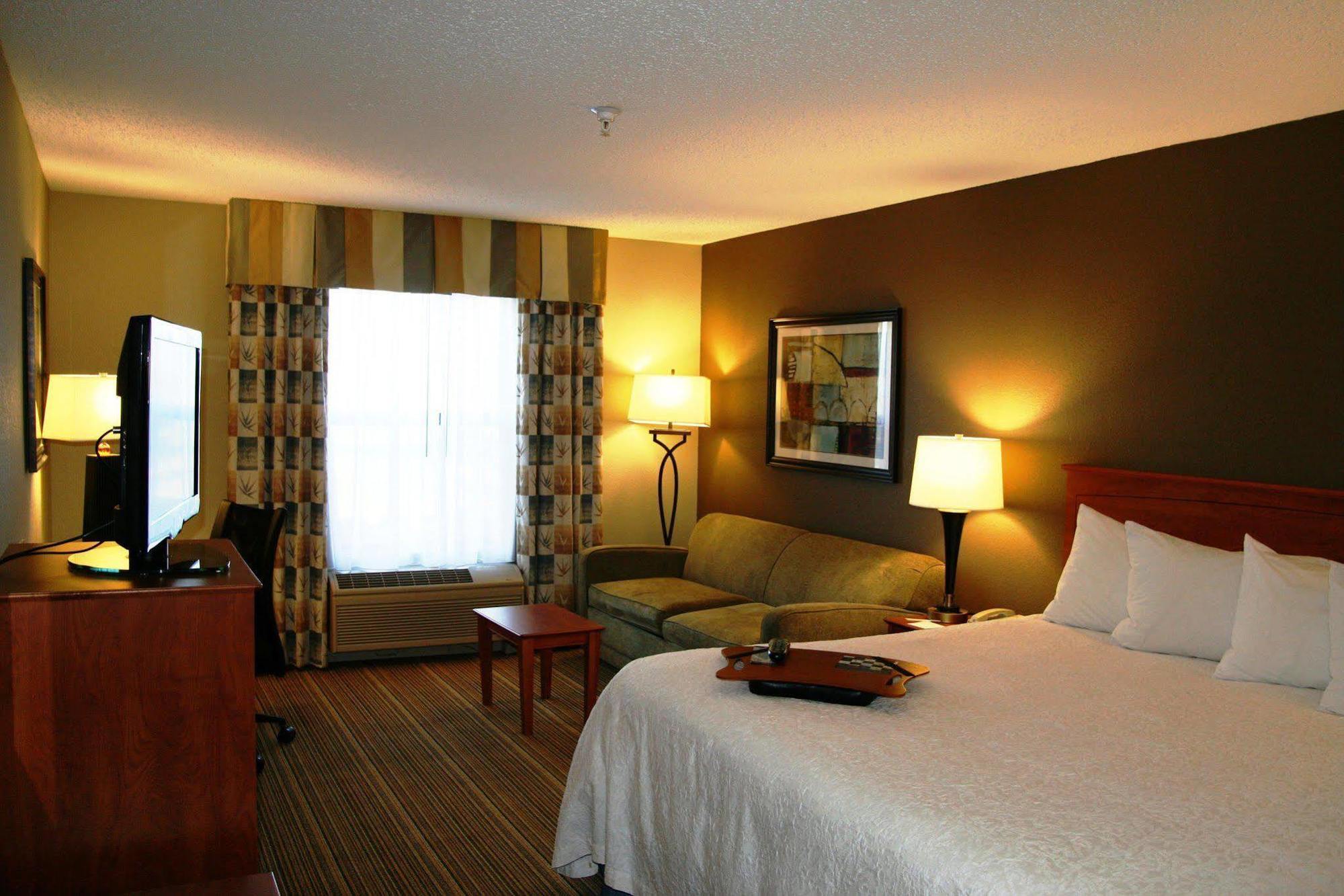 Hampton Inn Laporte La Porte Екстериор снимка