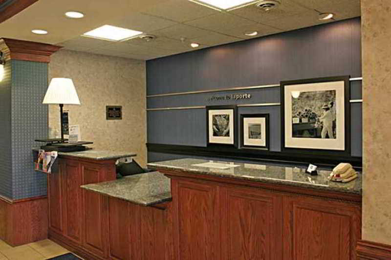 Hampton Inn Laporte La Porte Екстериор снимка